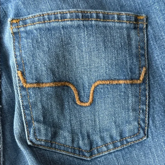 Kimes Ranch Jeans- Jennifer 2/32 - Picture 6 of 7